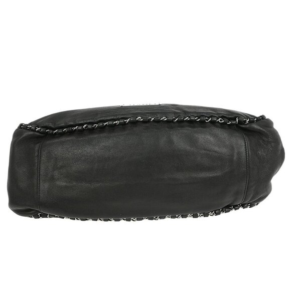 Chanel Black Calfskin Around Chain Hobo Handbag 154254 - Picture 4 of 10